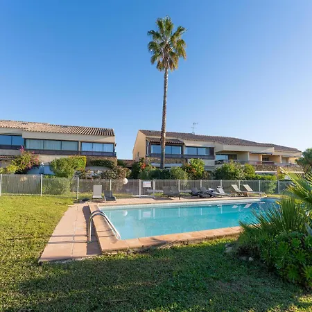 Vue Au Calme Piscine & Parking *