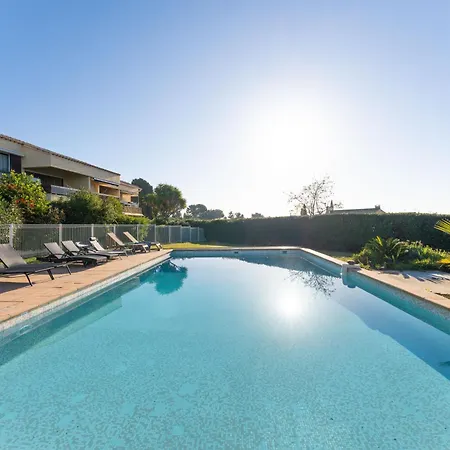 Vue Au Calme Piscine & Parking *